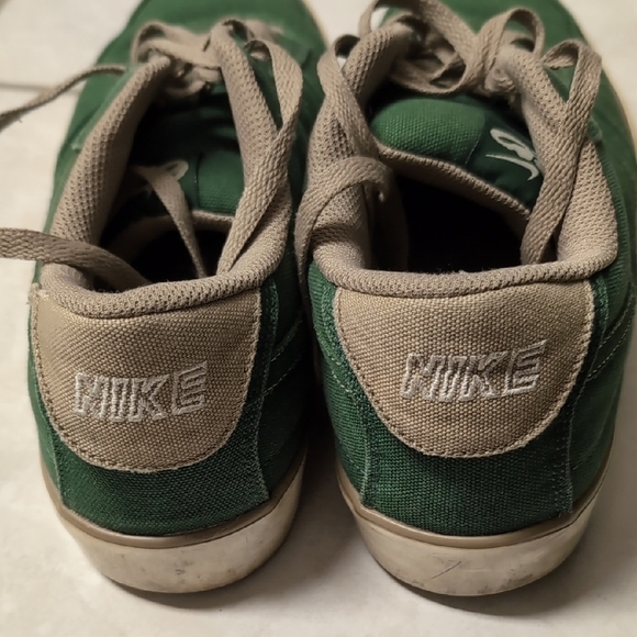 Nike 6.0 Skate Green Canvas Sneakers - Picture 4 of 8